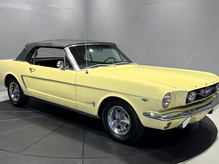 #1512-•-1965-ford-mustang-convertible-image-33