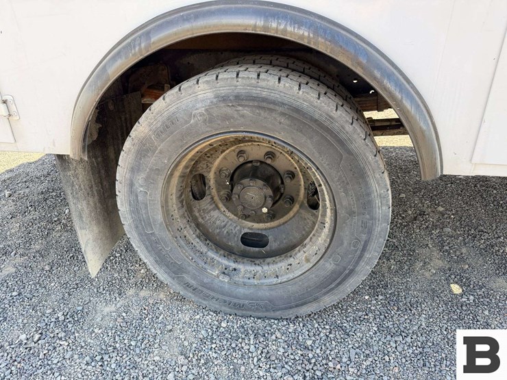2003-international-durastar-4200-image-30