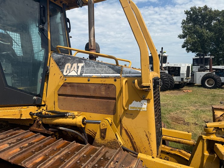 2005-caterpillar-d5g-image-44