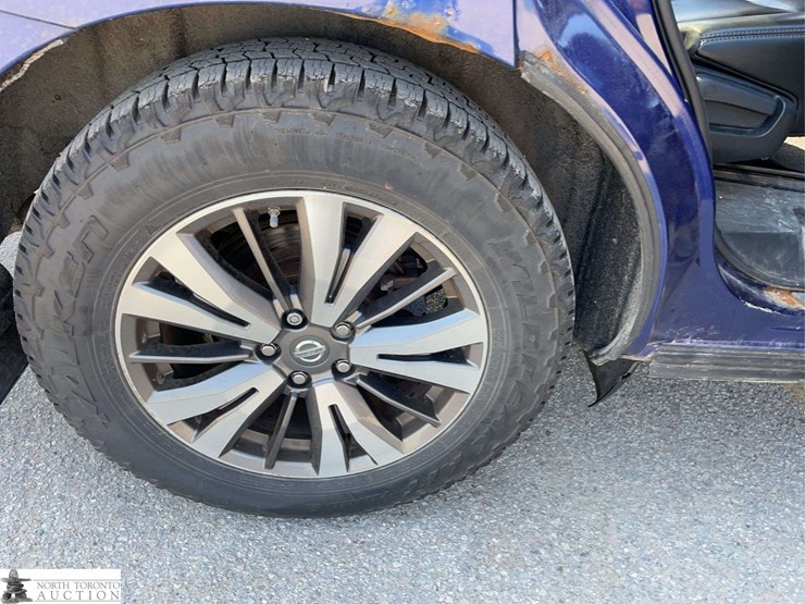 2017-nissan-pathfinder-image-23