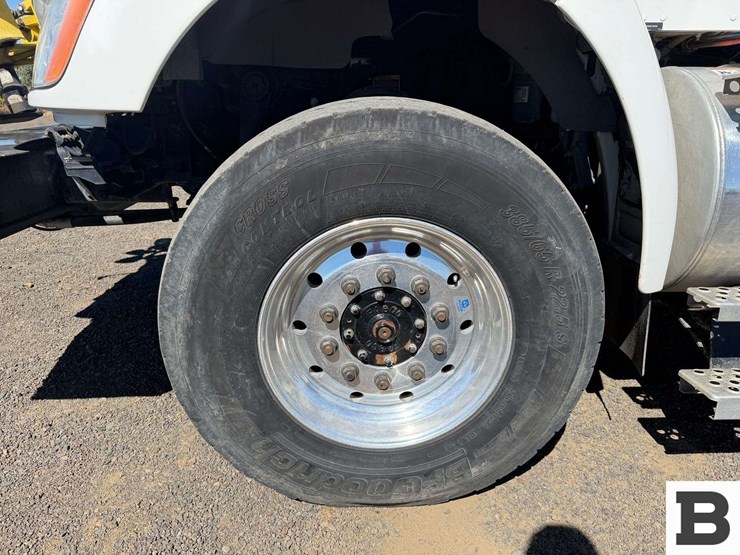 2017-kenworth-t370-image-11
