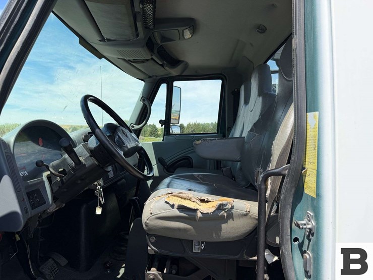 2003-international-durastar-4200-image-55