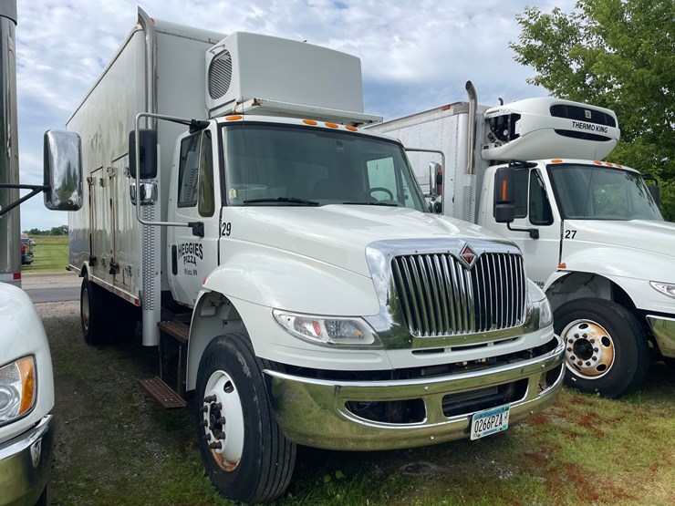 2016-international-durastar-4400-image-4