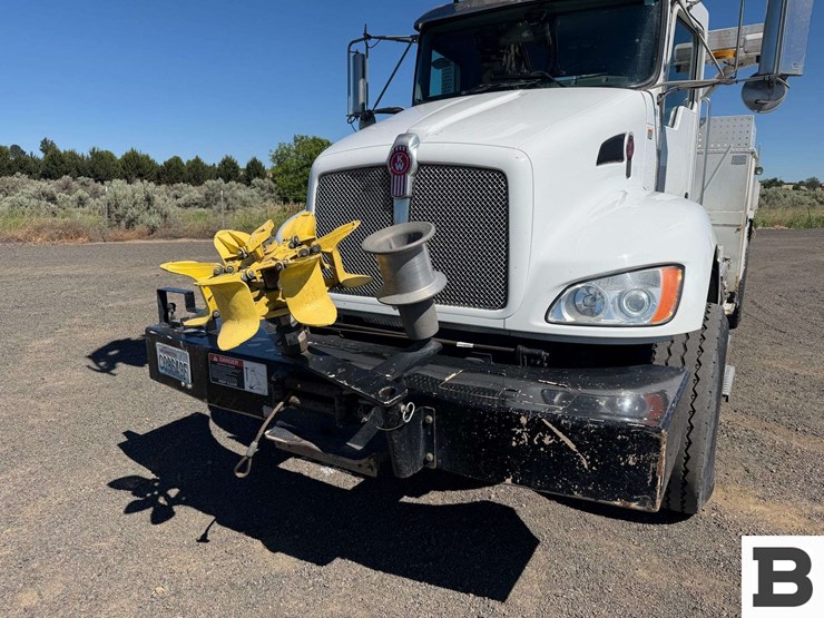 2017-kenworth-t370-image-9