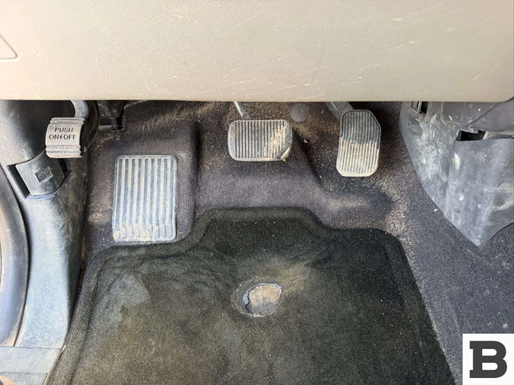 2017-ford-f150-image-26