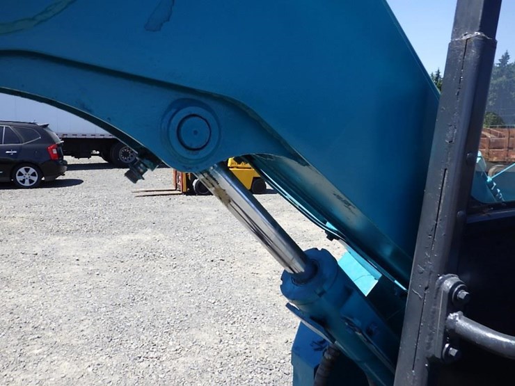 kubota-r-20p-hydraulic-excavator-image-14
