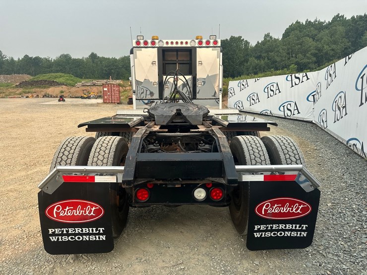 2007-peterbilt-379-image-4