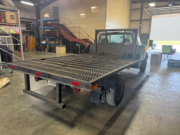 #2079-•-1997-ford-super-duty-flatbed-truck-image-5