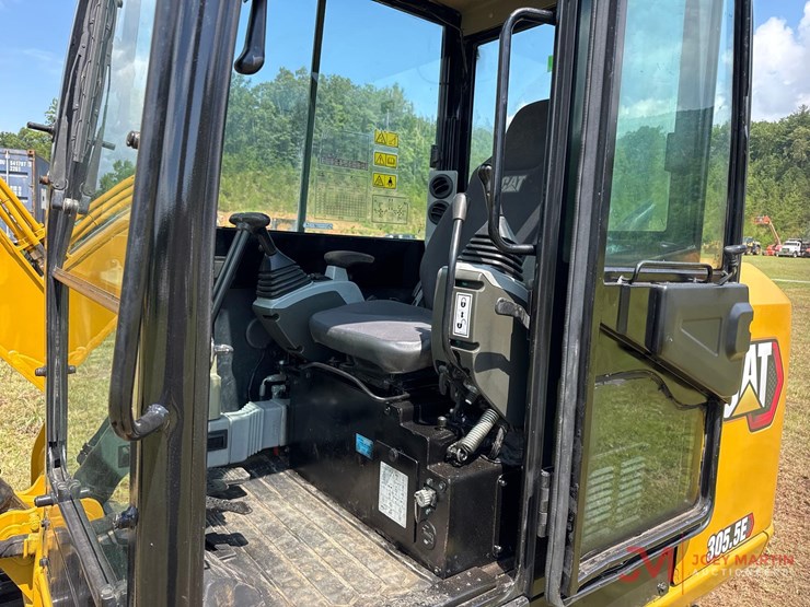 caterpillar-305.5e2-image-22