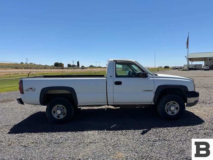 2003-chevrolet-silverado-2500hd-image-6