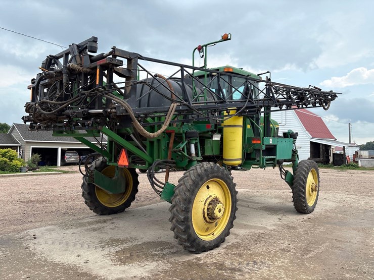 1998-john-deere-4700-image-2
