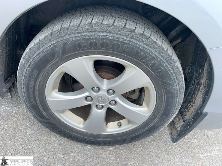2016-toyota-sienna-image-25