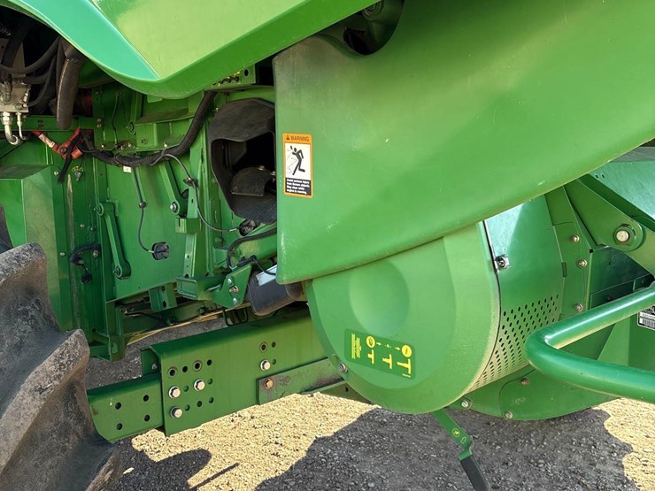 2012-john-deere-s680-image-13
