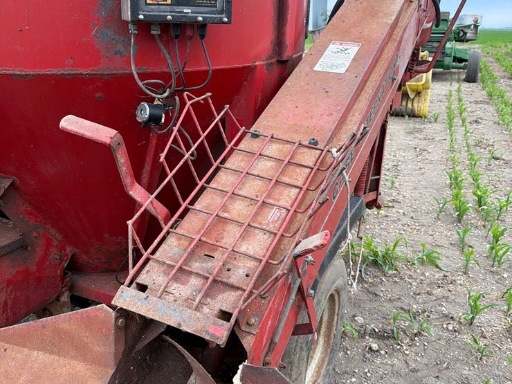 case-ih-1250-image-12