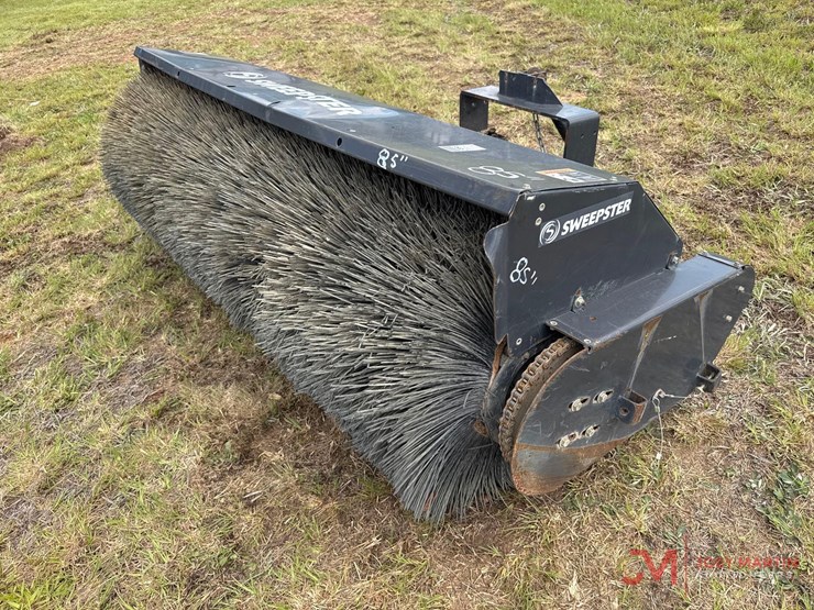sweepster3ph-broom-image-4