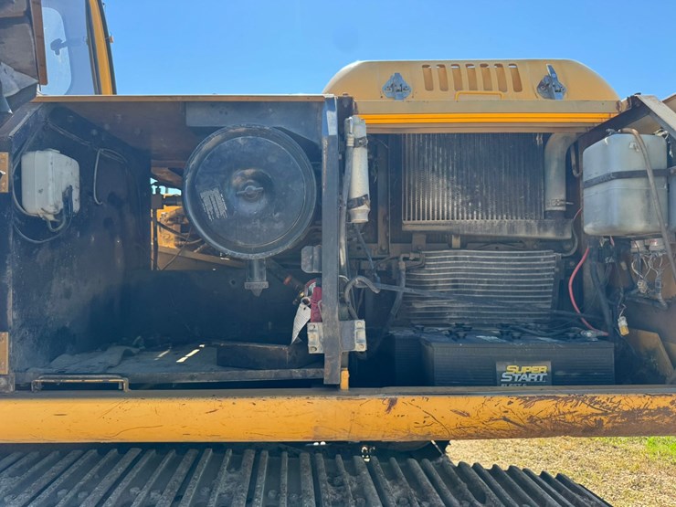 deere-230-lc-image-68