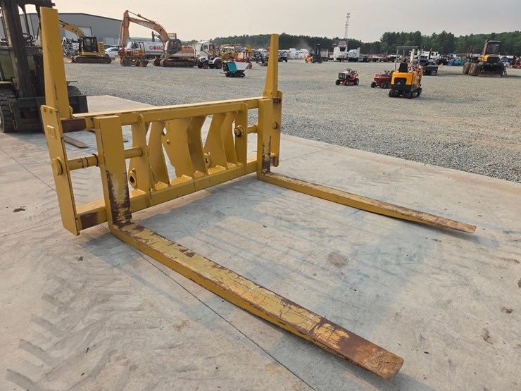 #5149-•-caterpillar-96"-loader-forks-image-7