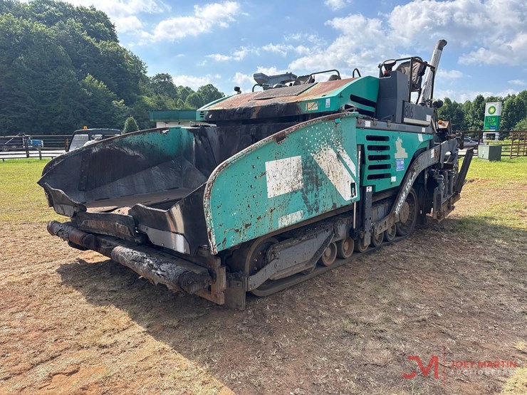 vogele-vision-5200-2-tracked-asphalt-paver-image-6