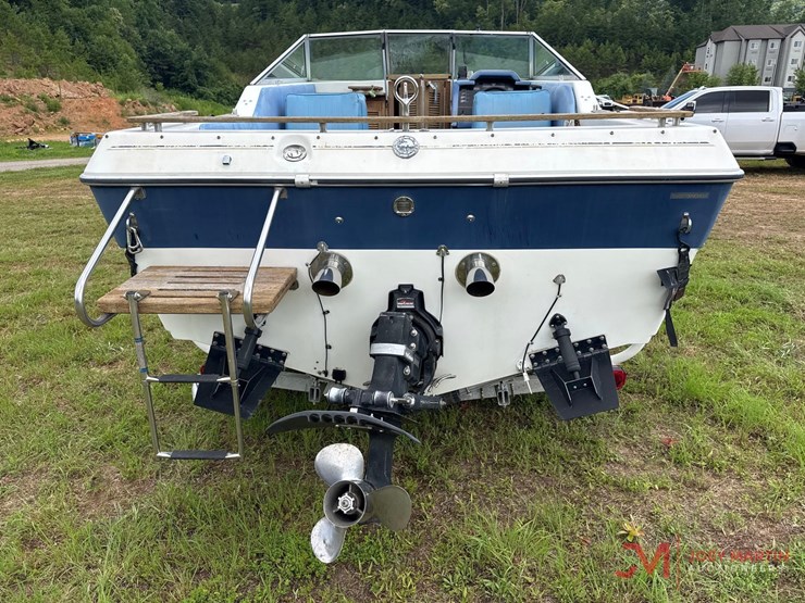 calaic-19'-cuddy-cabin-boat-image-12