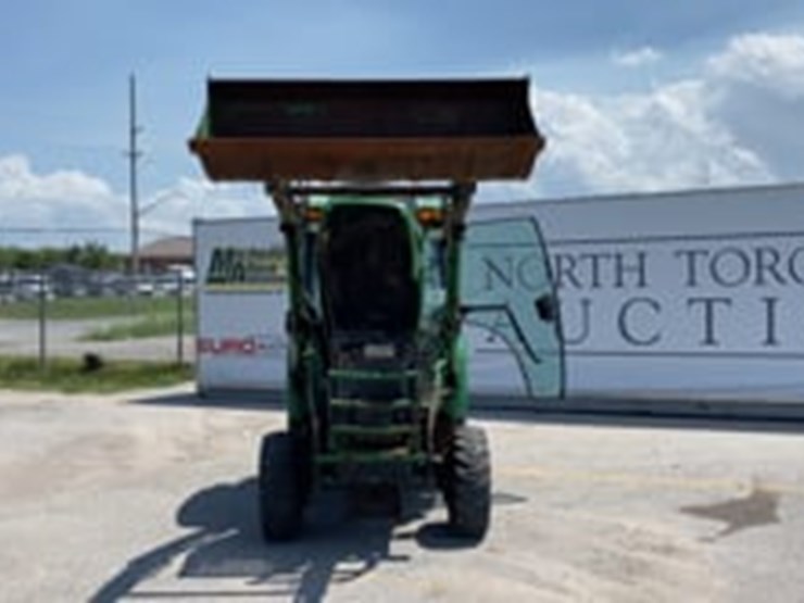john-deere-3520-image-9