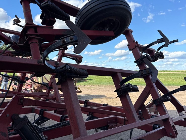 case-ih-4600-image-22