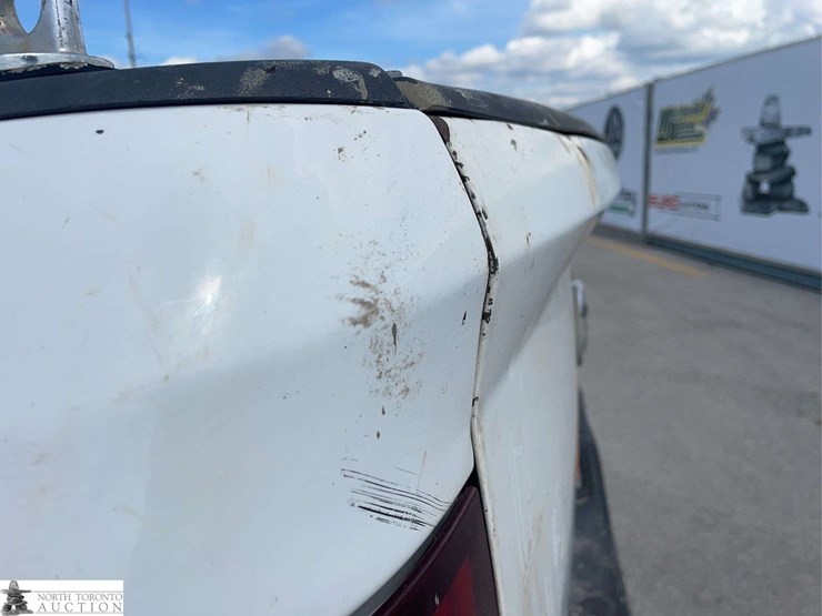 2016-dodge-3500-image-35