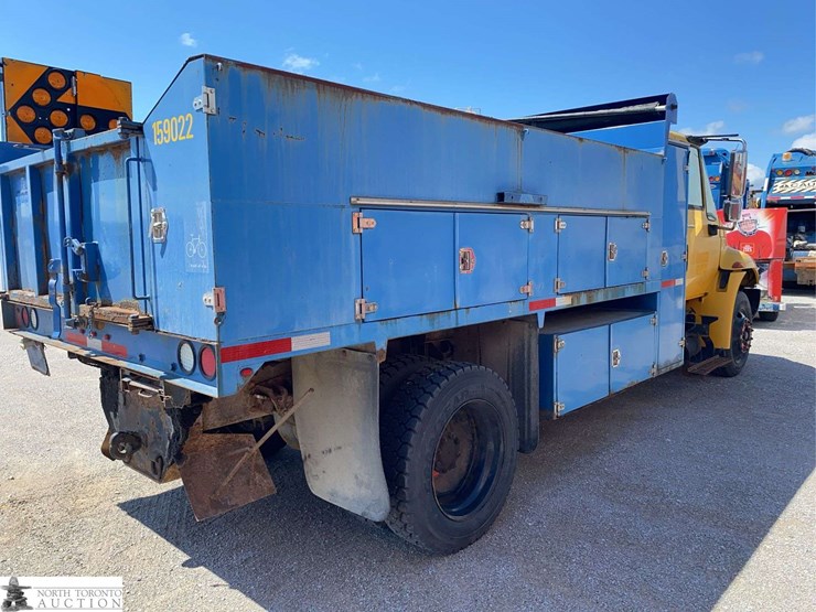 2010-international-durastar-4300-image-5