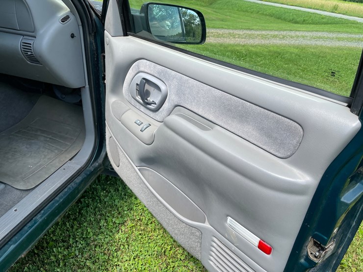 1998-chevrolet-silverado-1500-image-40