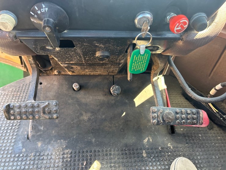 john-deere-8450-image-64