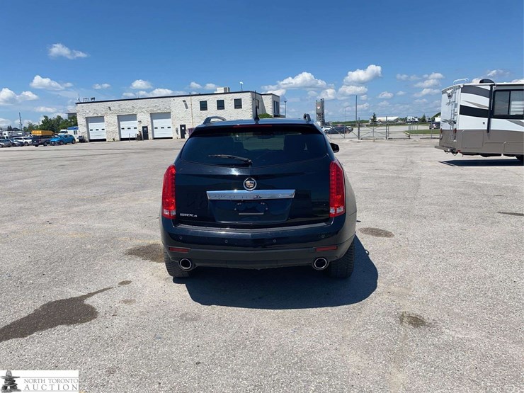 cadillac-srx-image-6