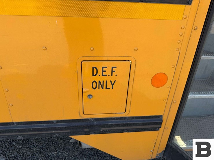 2011-blue-bird-bb-conventional-school-bus-image-22