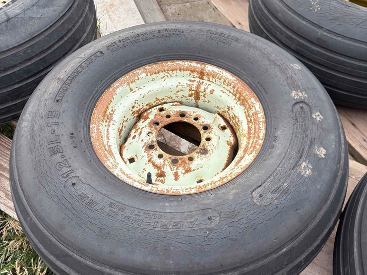 3---12.5-15-rims-&-tires-image-5