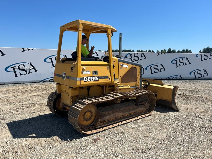 deere-650h-lt-image-4