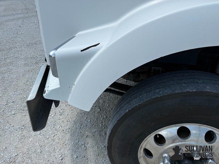 2010-kenworth-t800-image-10