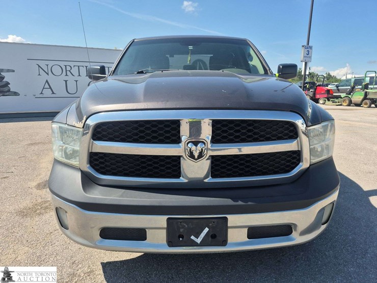 2014-dodge-1500-image-2