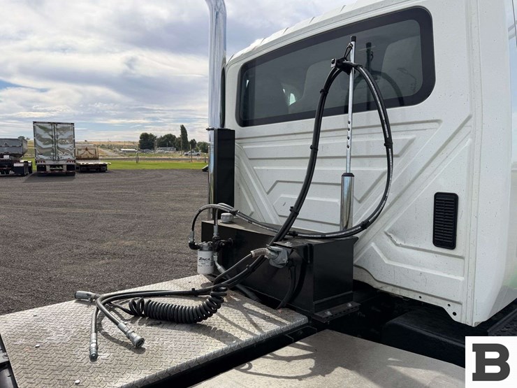2006-international-durastar-4300-image-27