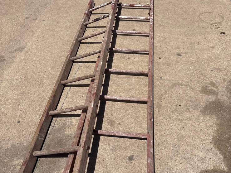 wooden-ladder-image-4