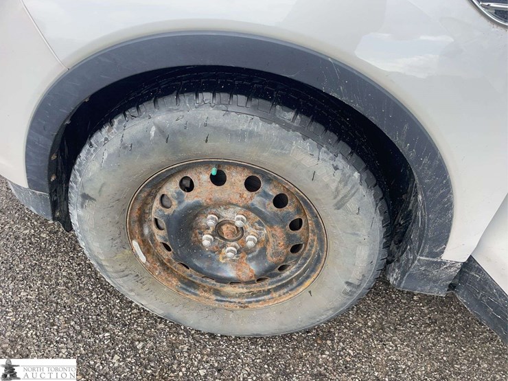 2014-ford-escape-image-24