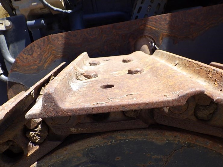 argo-tractors-1tbl/as-tracked-tractor-image-12