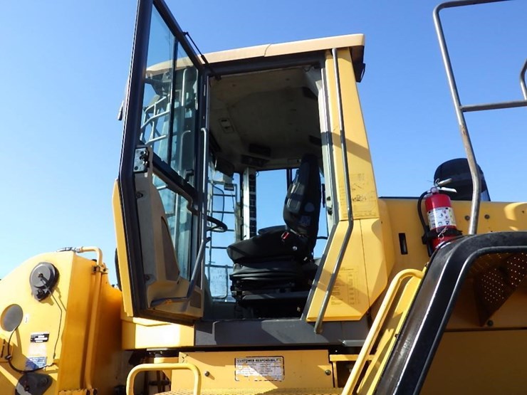 volvo-l220f-image-30