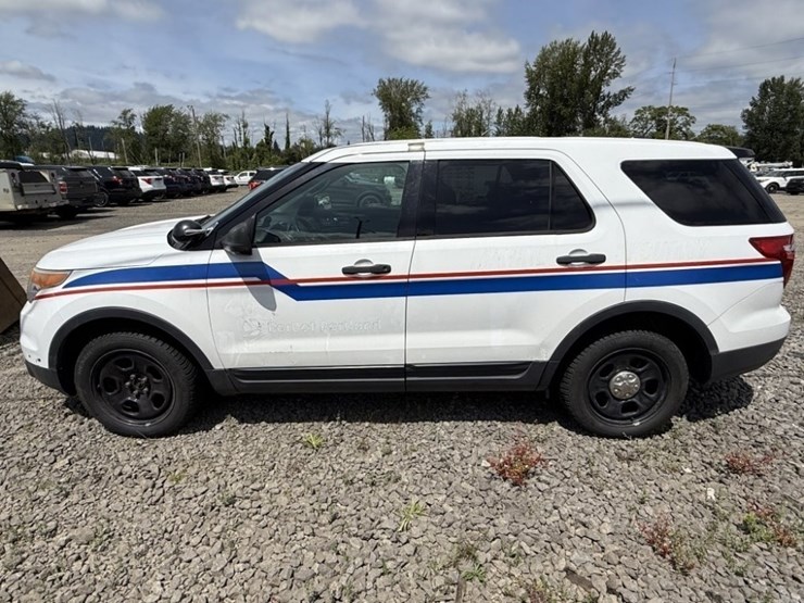 2014-ford-explorer-image-7