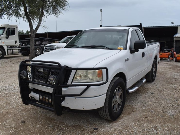 2005-ford-f150-image-1