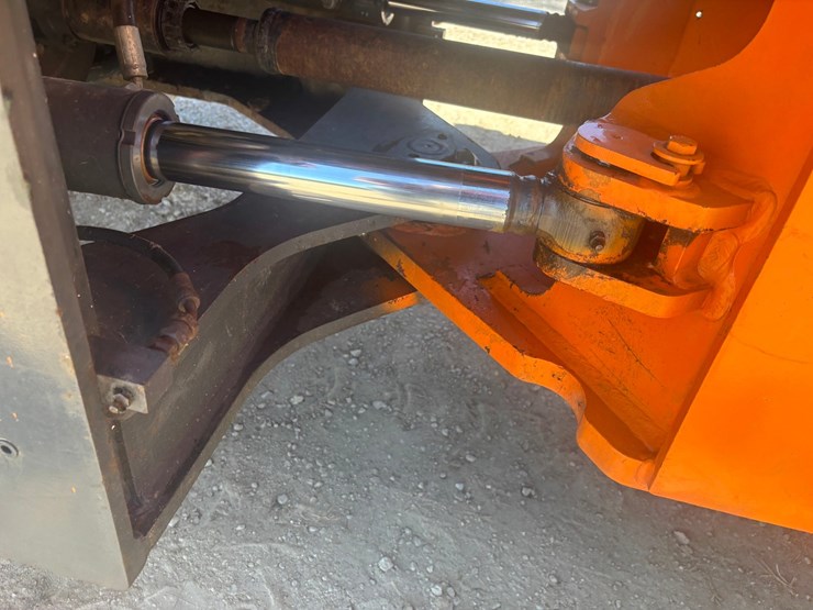 2013-doosan-dl250tc-image-81