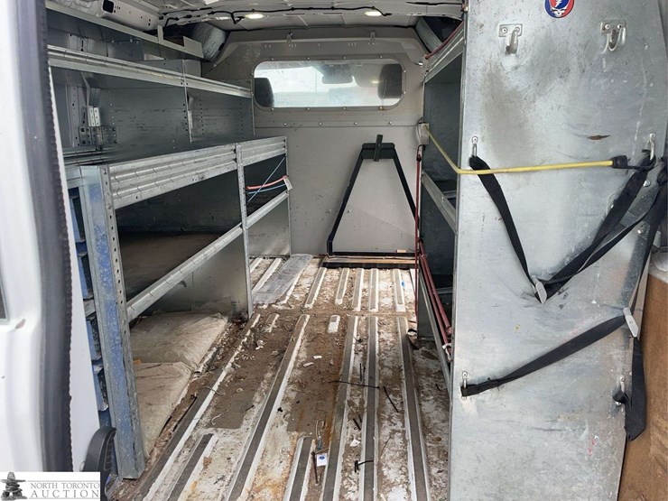 2017-ford-transit-image-17