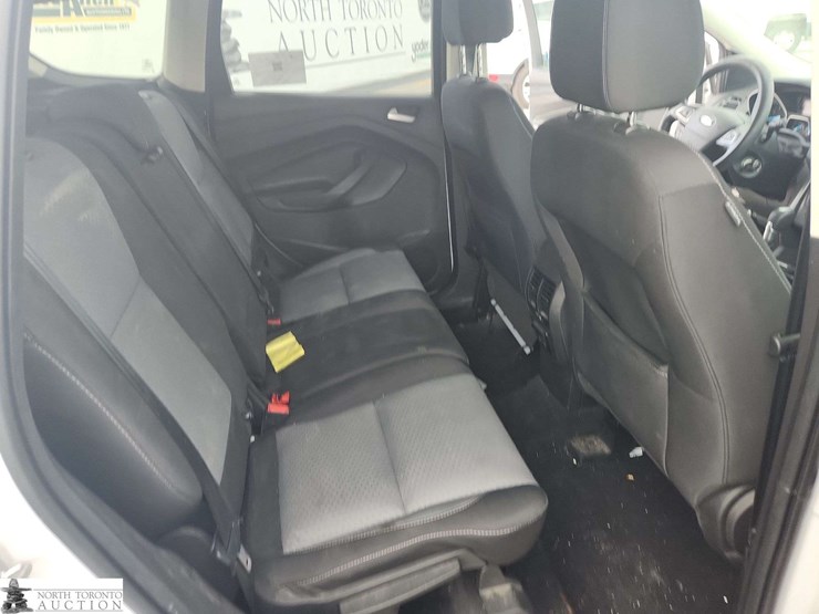 2017-ford-escape-image-24