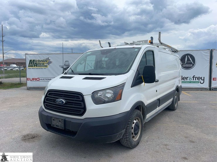 2017-ford-transit-image-1