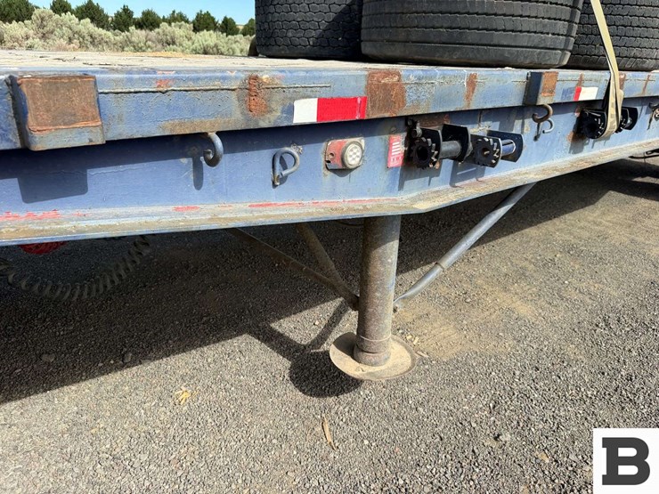 1974-utility-flatbed-image-23