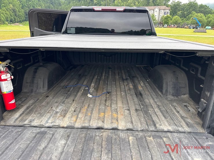 2020-chevrolet-silverado-1500-image-13