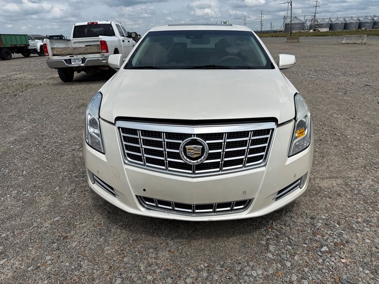 #48220-•-2013-cadillac-xts-sedan-2g61r5s39d9103334-inv#-48220-image-3