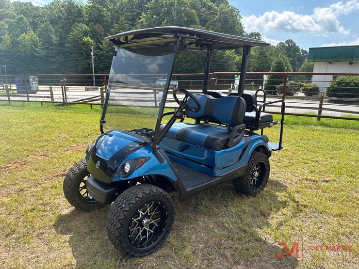 yamaha-4-seater-gas-powered-golf-cart-image-6